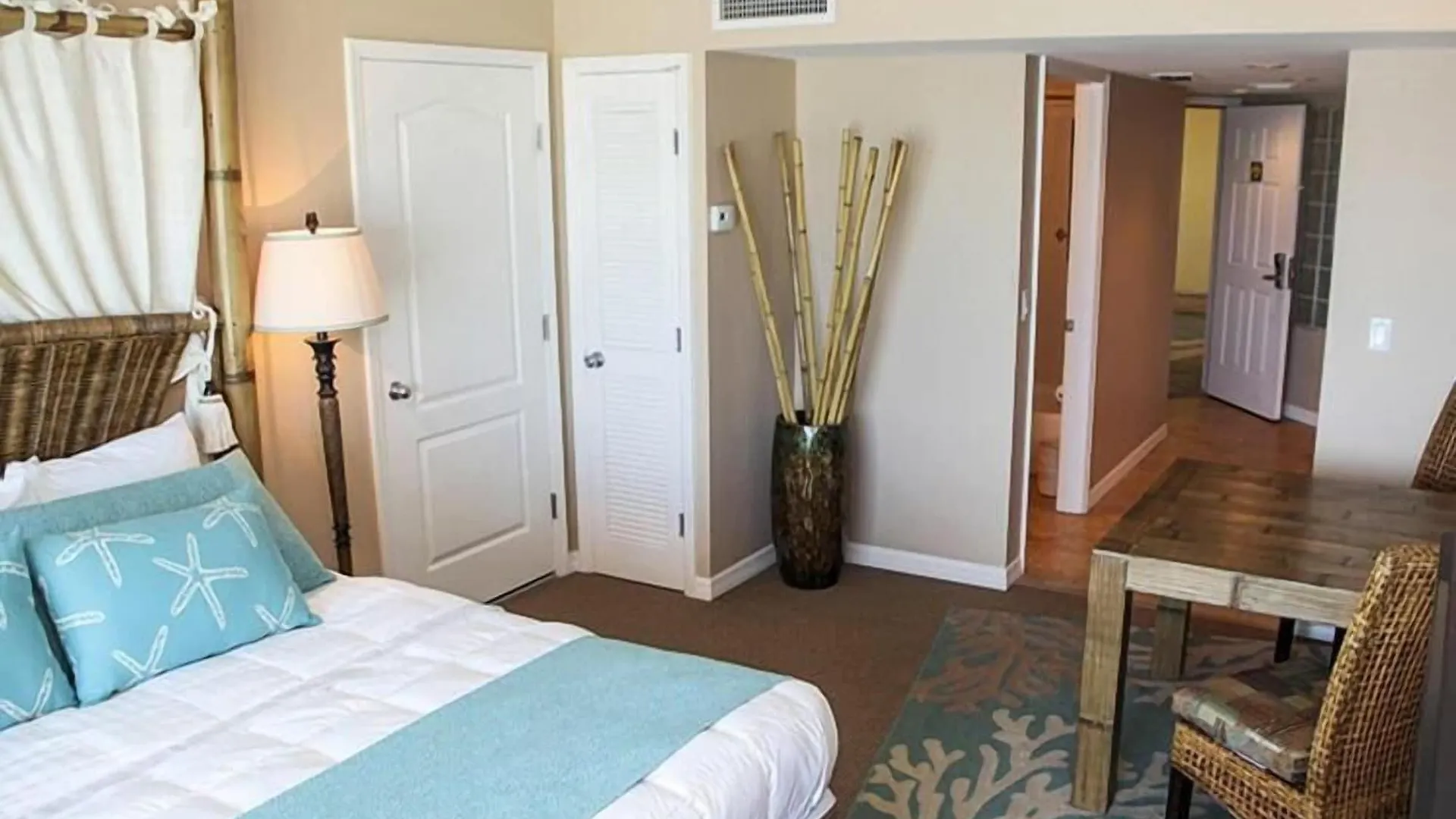 Hotel Sea Shells Beach Club Daytona Beach