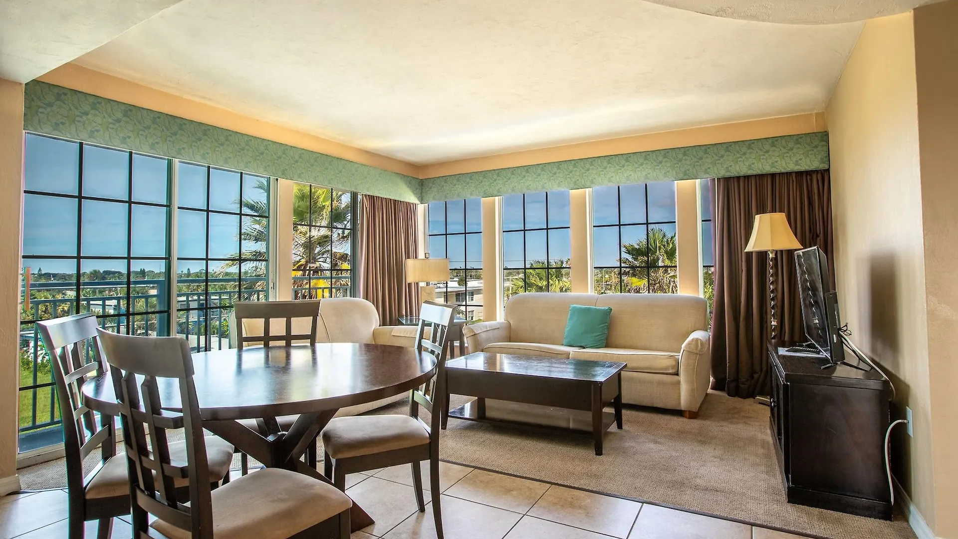 Sea Shells Beach Club Daytona Beach